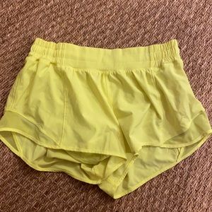 Lululemon Hotty Hot shorts 2.5 inseam Highlight Yellow